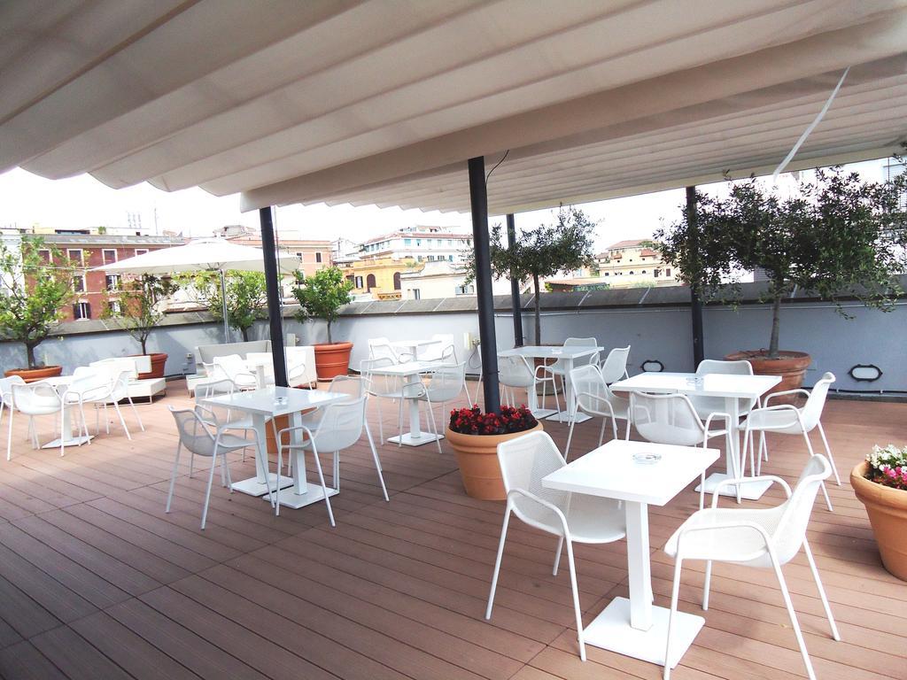 Hotel Mercure Centro Colosseo 4*